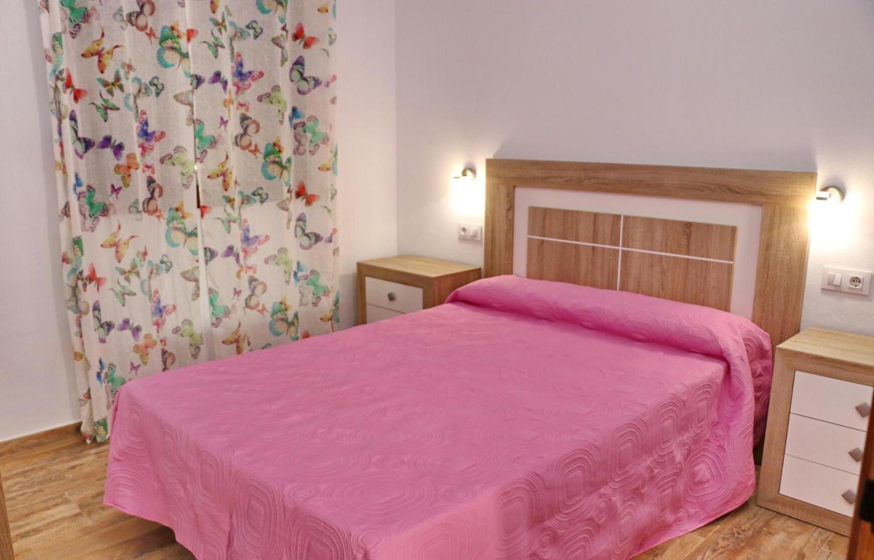 Chalet Piedra โกนิล เด ลาฟรอนเตรา ภายนอก รูปภาพ